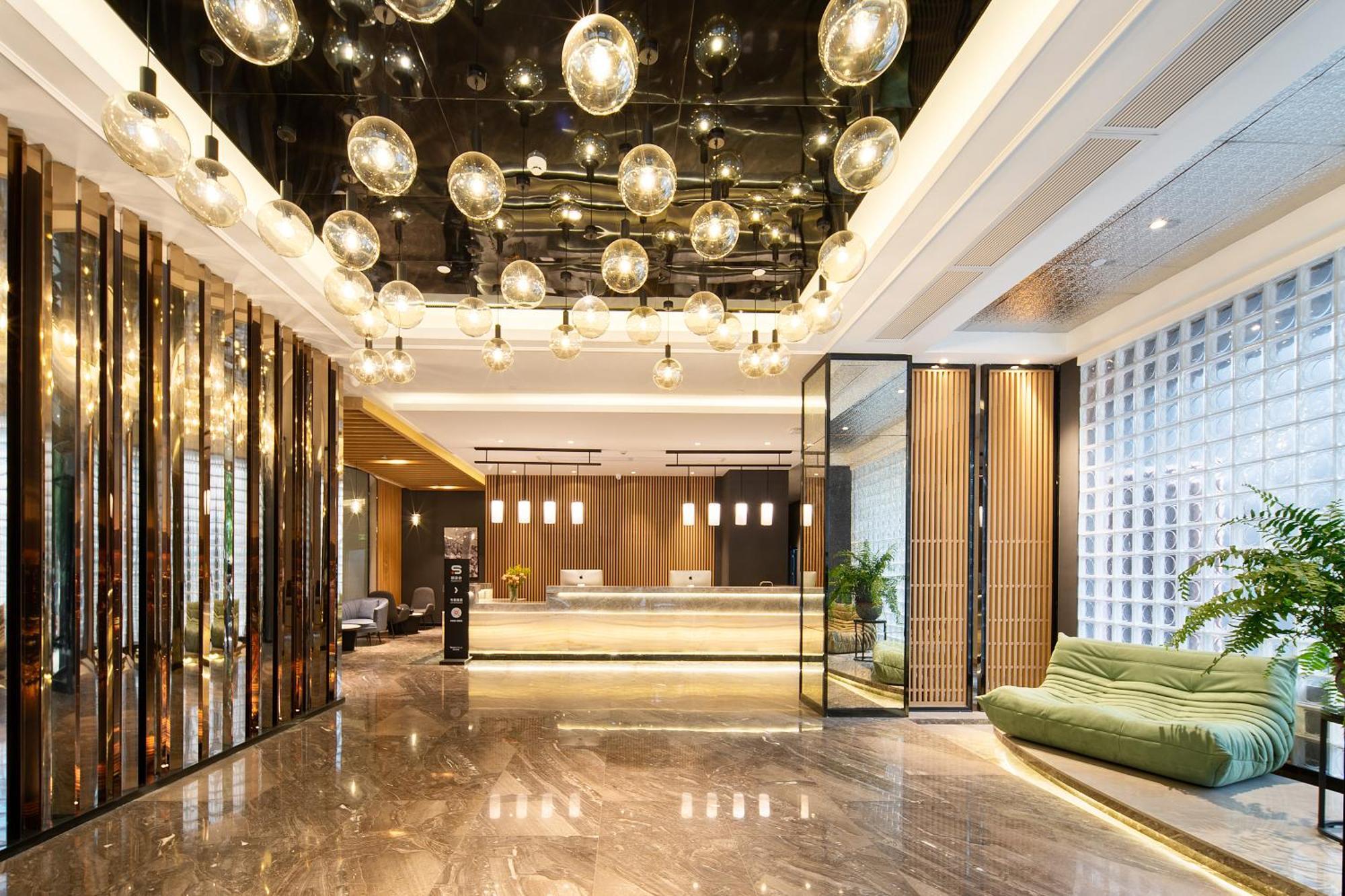 Langham Honor International Hotel Canton Fair Complex Branch - Free Shuttle To Canton Fair Complex During Canton Fair Period & Free Mini Bar Exterior foto