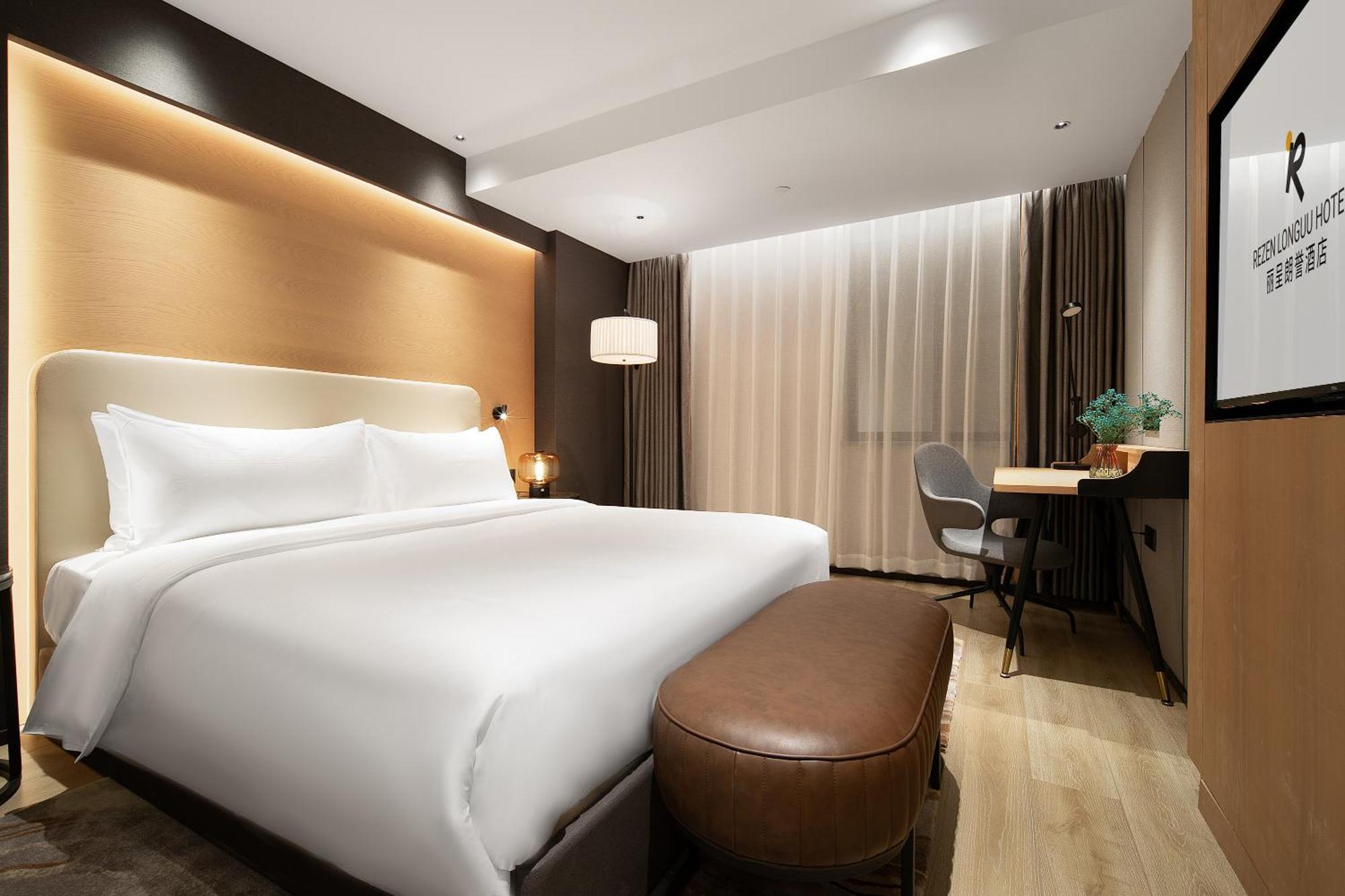 Langham Honor International Hotel Canton Fair Complex Branch - Free Shuttle To Canton Fair Complex During Canton Fair Period & Free Mini Bar Exterior foto