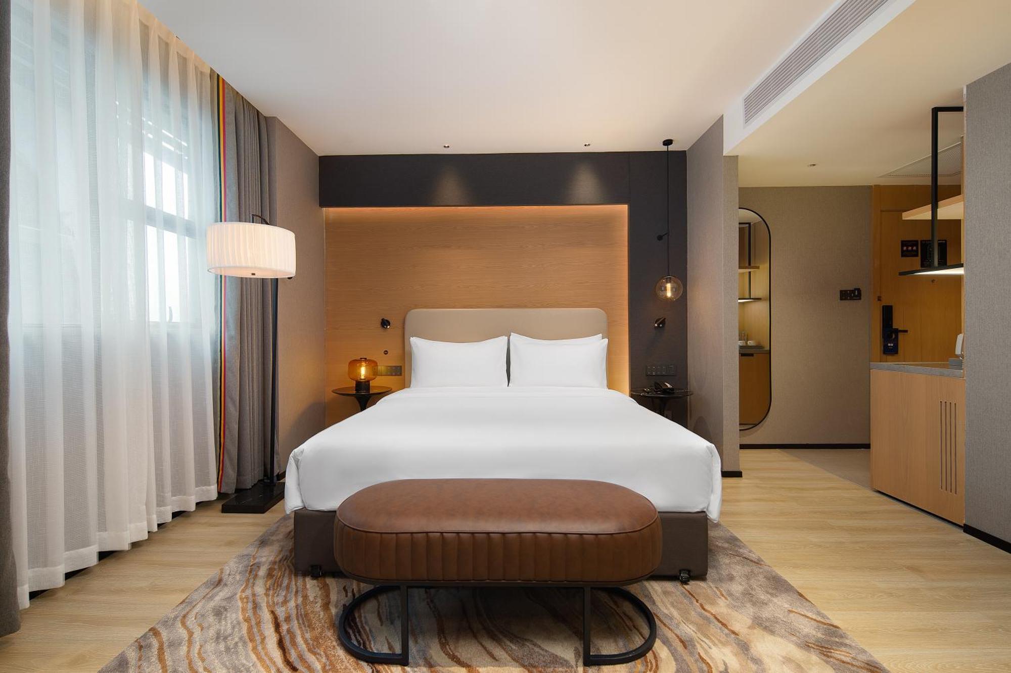 Langham Honor International Hotel Canton Fair Complex Branch - Free Shuttle To Canton Fair Complex During Canton Fair Period & Free Mini Bar Exterior foto